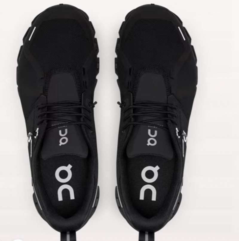 Women's On Cloud 5 Waterproof Sneakers Black | 0971853-YT