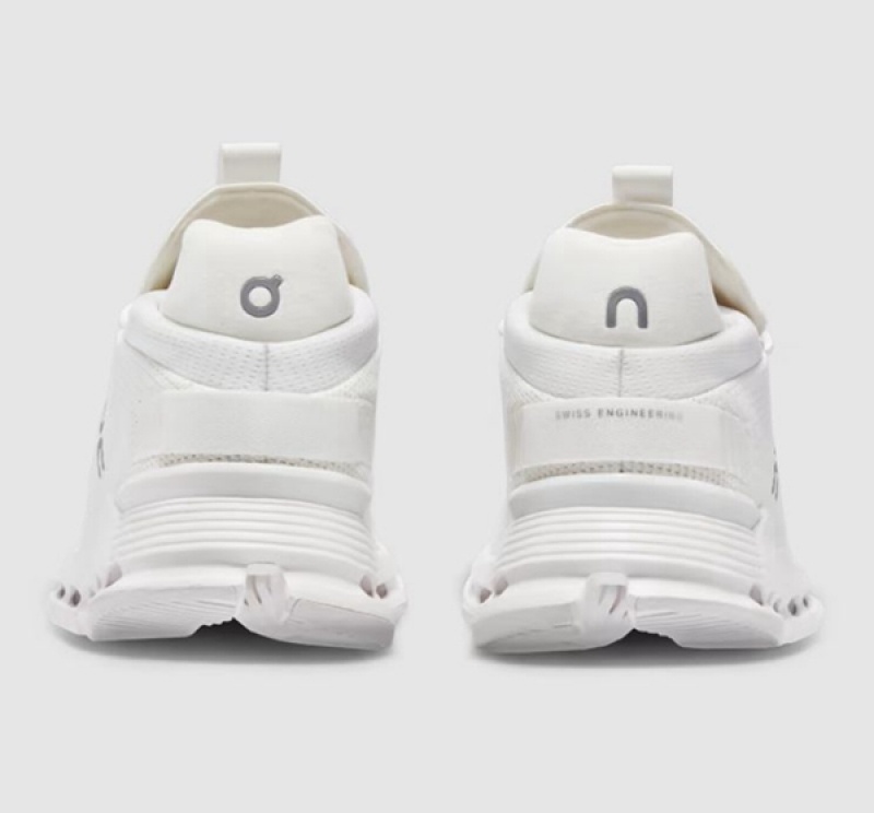 Women's On Cloudnova Sneakers White | 3476102-GS